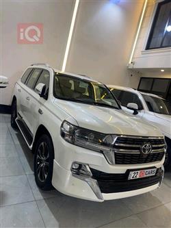 تۆیۆتا لاند کروزەر